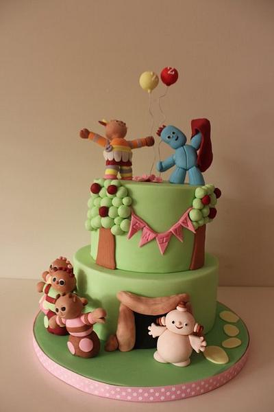 In the night garden  - Cake by Tillymakes