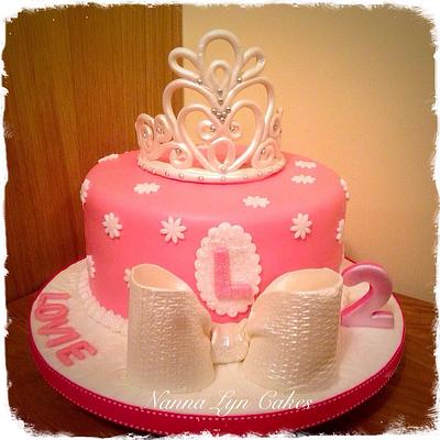 Princess Tiara - Cake by Nanna Lyn Cakes