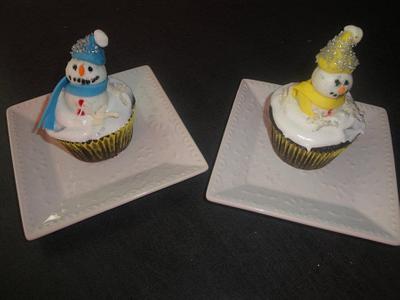 Winter Cupcakes - Cake by Delectable Dezzerts by Amina