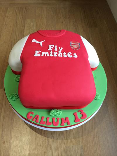 Arsenal Football Shirt Cake - Cake by Sajocakes