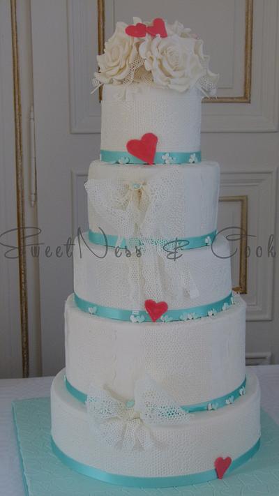 Lace & Roses Wedding cake - Cake by Ness (SweetNess & Cook)