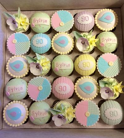 cupcakes for a 90th birthday!! - Cake by Daisychain's Cakes