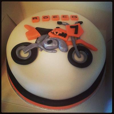 motorbike cake - Cake by ClairebearsCakes
