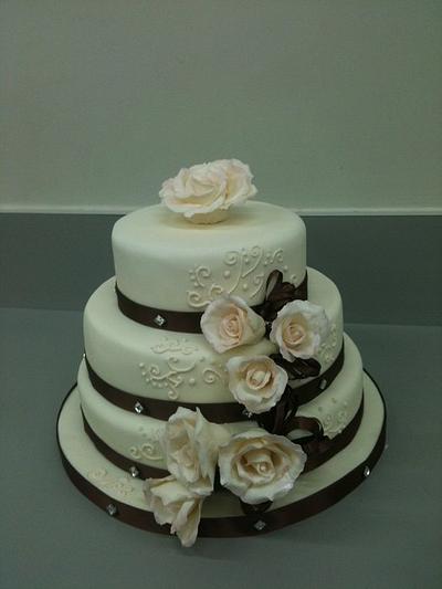 Simple Wedding cake 2011 - Cake by Lisa Templeton