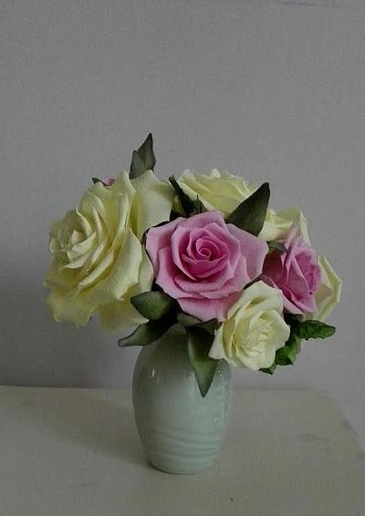 Small bouquet of roses - Cake by Anka
