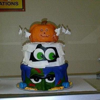 Halloween Cake with real edible Jack-O-Lantern! - Cake by Frosted Gems