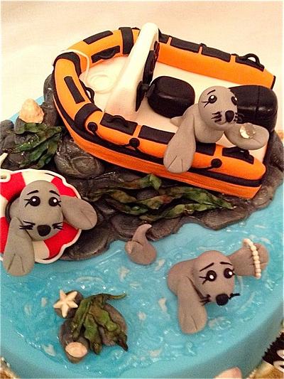 Seals, boat and puppies cake with jewellery cupcakes - Cake by Elli Warren