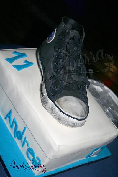 All star Converse - Cake by Angela Guerra