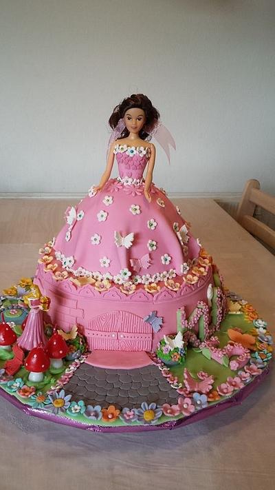My 1st barbie cake - Cake by Trixie