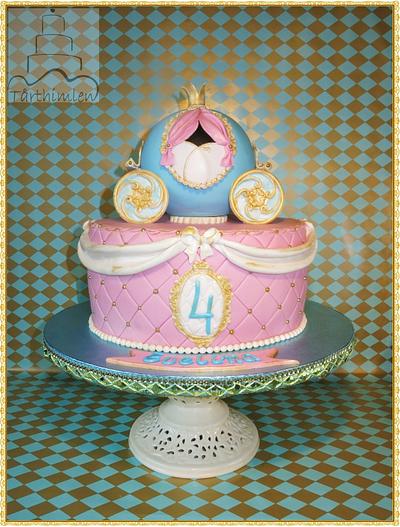 Cinderella carriage cake - Cake by Ewa