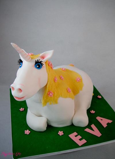 Unicorn for Eva - Cake by Meganlicious Cakes