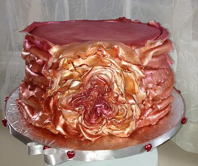 Modern Ruffle flower cake  - Cake by Lisa Templeton