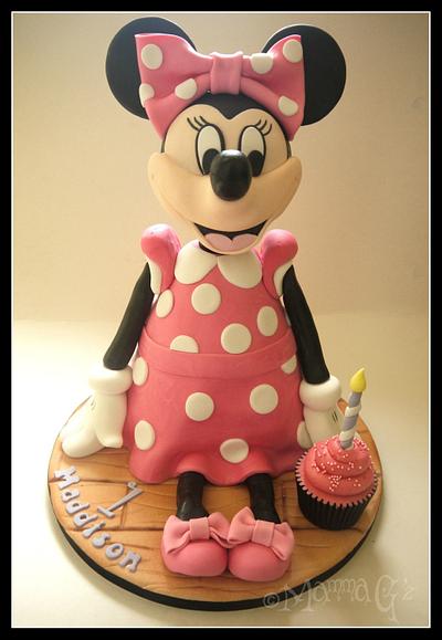Minnie!!  - Cake by Ginny