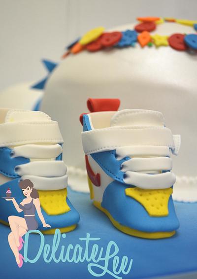 Baby Kicks - Cake by Delicate-Lee