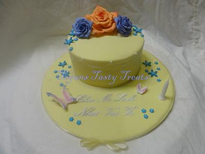 Pretty pastel cake - Cake by Tegan Bennetts
