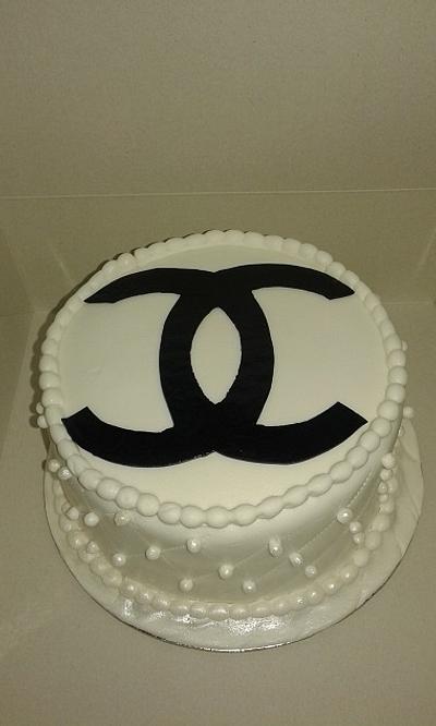 Coco Chanel for a girl- fashion lover..... - Cake by Petra Florean