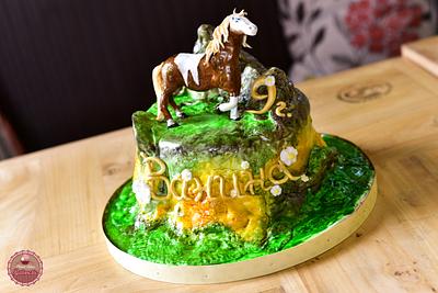 Small Spirit Cake - Cake by Planet Cakes Patisserie
