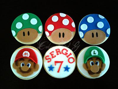 Super Mario Bros Cookies - Cake by Laura Barajas 