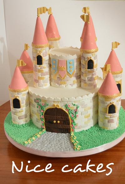 Princess Castle cake - Cake by Paula Rebelo