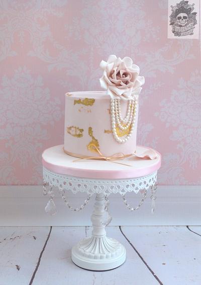 Pretty in pink and gold - Cake by Karen Keaney