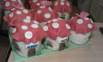 mini toadstool cakes. - Cake by shelley
