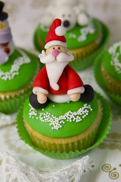 Christmas cupcakes - Cake by Nadia Damigou