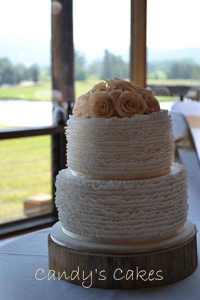 Rustic ruffles - Cake by candyscakes