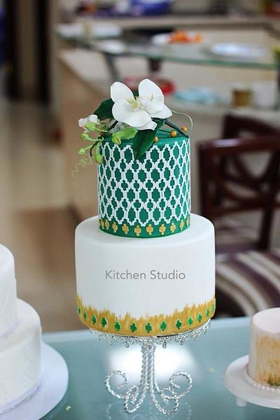 Fondant cakes with Gumpaste Flowers - Cake by Nga Ha