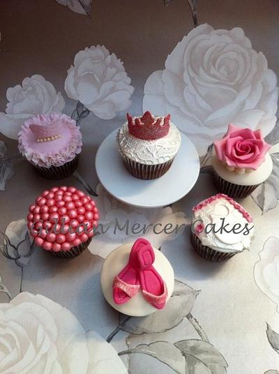 Luxury cupcakes - Cake by Gillian mercer cakes 
