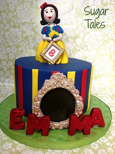 Snow White - Cake by Sugar Tales