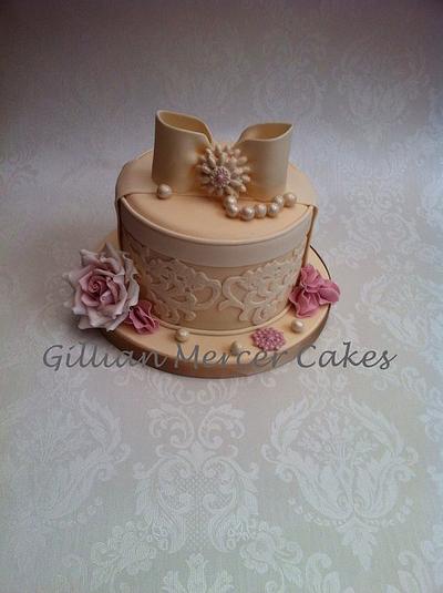 Vintage hatbox cake - Cake by Gillian mercer cakes 
