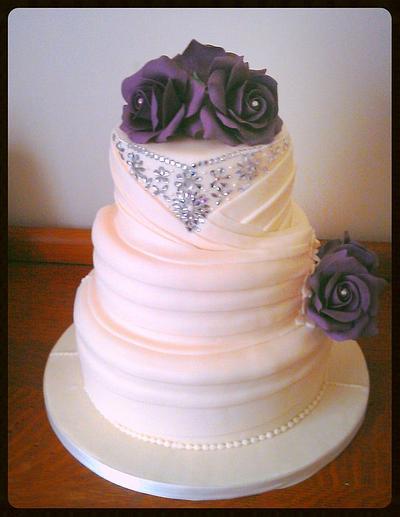 modern bling - Cake by The Snowdrop Cakery