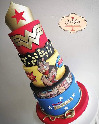 Wonder woman cake  - Cake by Enrique FARIAS 
