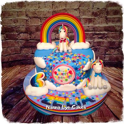 Unicorns 🦄 and Rainbow 🌈  - Cake by Nanna Lyn Cakes