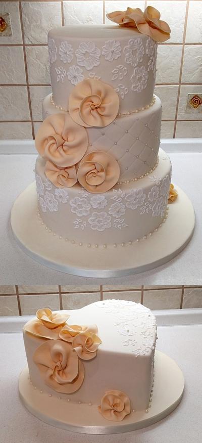 Wedding cake with flowers - Cake by Majka Maruška