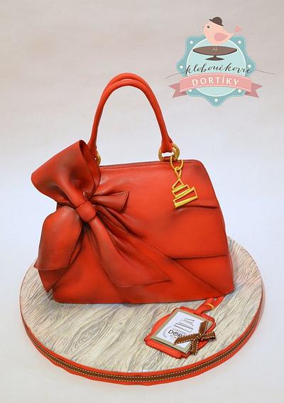 Valentino handbag - Cake by pavlo