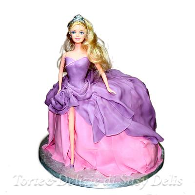 Barbie - Cake by Susanna de Angelis