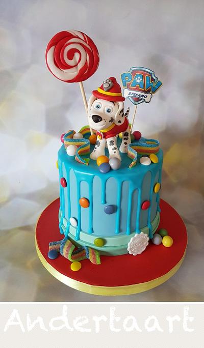 Doggie drip cake - Cake by Anneke van Dam