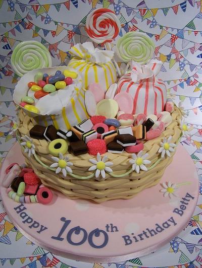 Betty's 100th Birthday - Cake by SueC