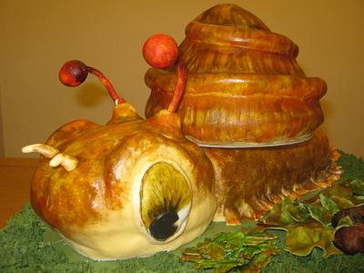 Giant Snail - Cake by Essentially Cakes