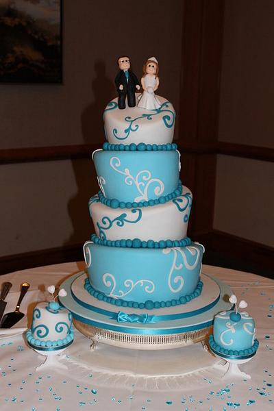 Topsy Wedding cake - Cake by Delights by Design