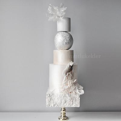 Couture wedding cake... - Cake by Caking with love