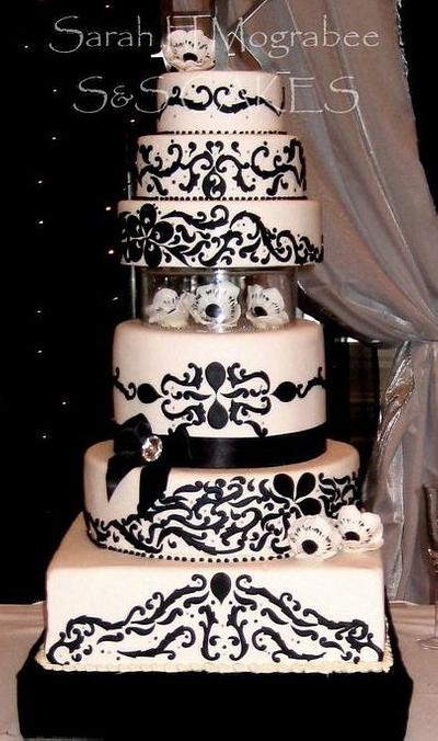 Black & White Wedding Cake - Cake by Sarah H Mograbee