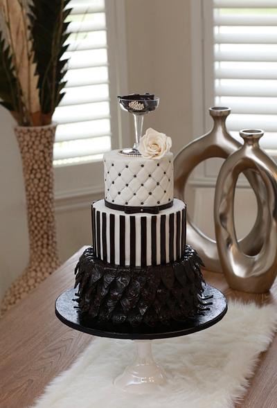 Classic black and white - Cake by Ann