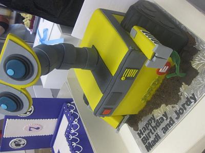 Wall-E for Jord-E - Cake by Cupcake Group Limiited