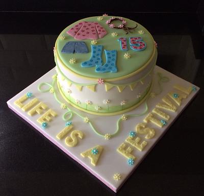 15th birthday cake for my daughter. - Cake by Jane-Simply Delicious