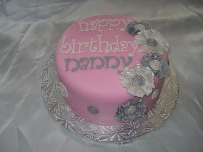 Pink Ruffle Flower Cake  - Cake by Hakima Lamour 