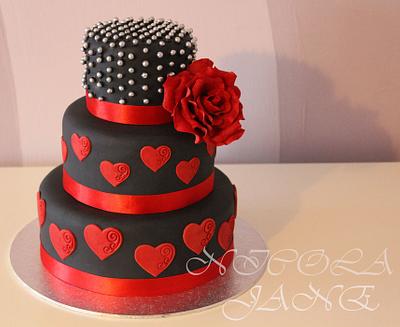 red and black - Cake by nicola thompson