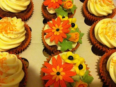 Cupcakes in Fall - Cake by Amanda