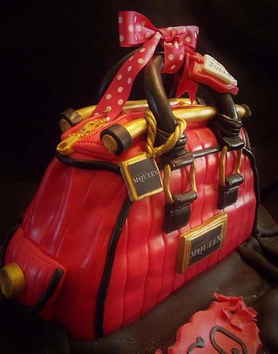 Hand bag cake - Cake by Marvs Cakes